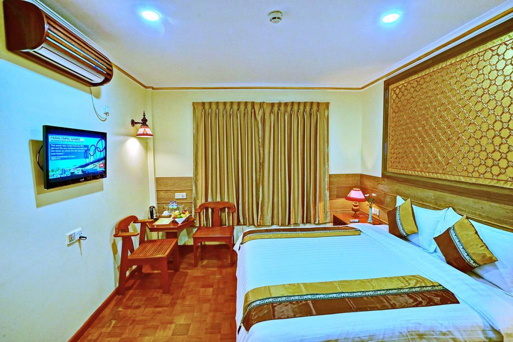 Hotel Yadanarbon מנדלאי מראה חיצוני תמונה